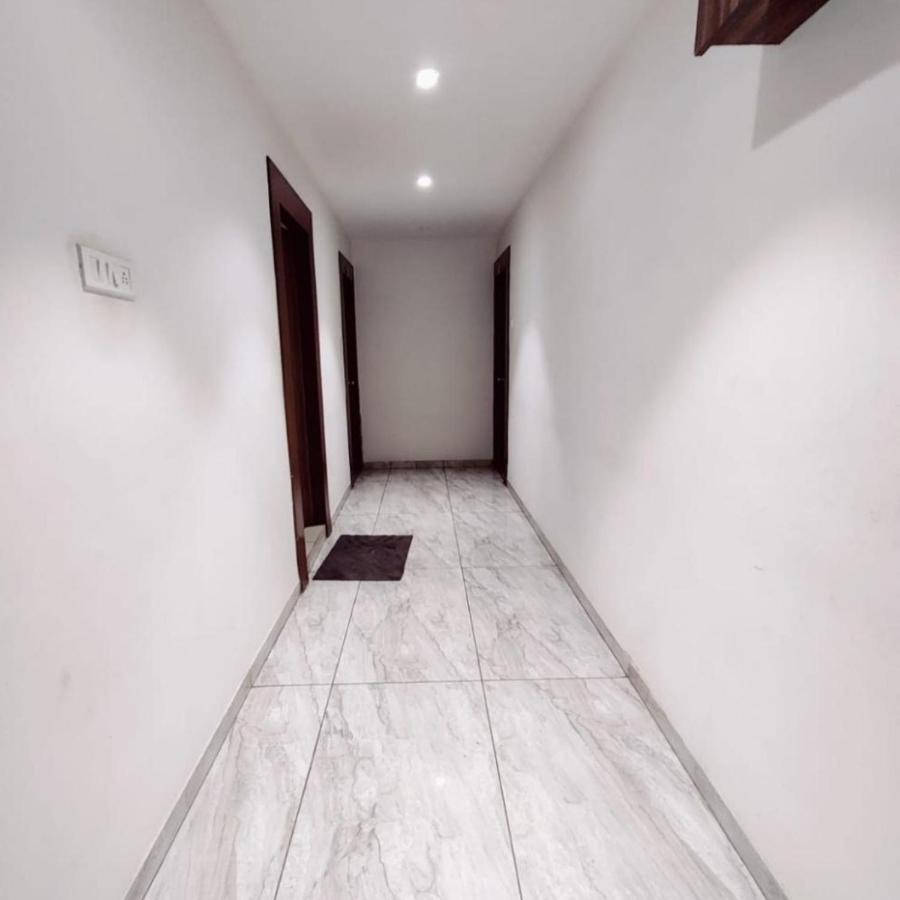 Hotel Mansarovar,فَدودارا المظهر الخارجي الصورة